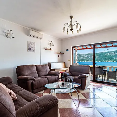 Tri Zala 4432b Apartment *